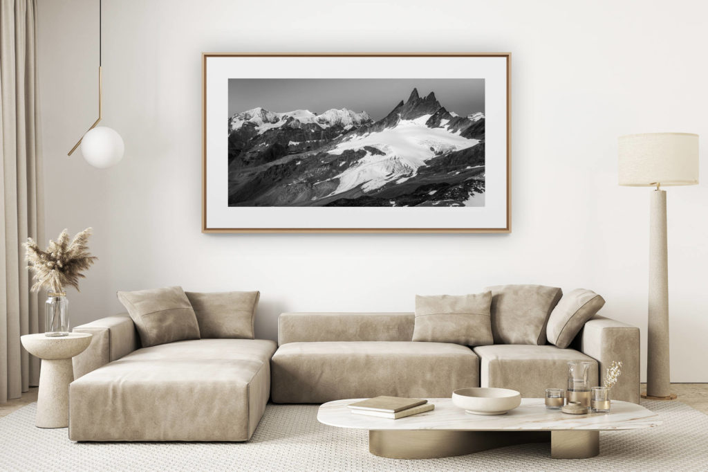 décoration salon clair rénové - photo montagne grand format - Vue panoramique des sommets de montagnes enneigés d'Arolla aiguilles rouges - Mont Blanc de Cheillon et la Ruinette