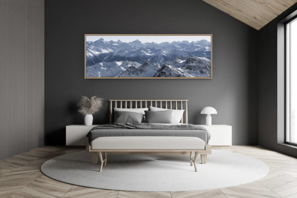 décoration chambre adulte moderne dans petit chalet suisse- photo montagne grand format - Image panoramique des montagnes de Crans montana Suisse à encadrer dans un tableau photo