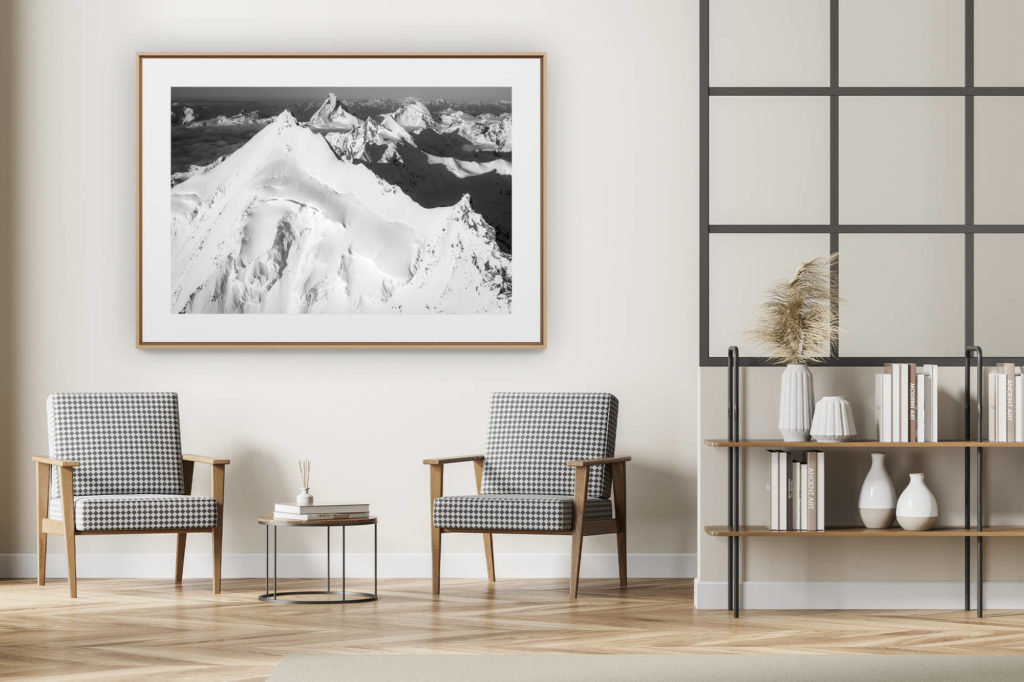 décoration intérieur moderne avec photo de montagne noir et blanc grand format - Image noir et blanc des sommets de montagnes enneigées de l'Arrête Nord du Weisshorn