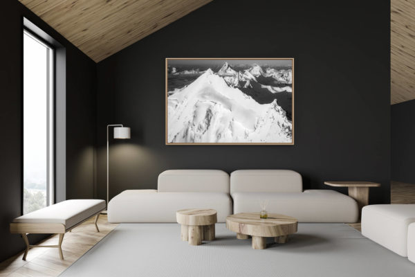 décoration chalet suisse - intérieur chalet suisse - photo montagne grand format - Image noir et blanc des sommets de montagnes enneigées de l'Arrête Nord du Weisshorn