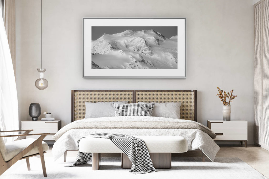 déco chambre chalet suisse rénové - photo panoramique montagne grand format - Engadine grisons - Image noir et blanc montagne Bellavista - Alpes Suisses