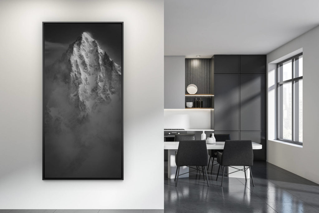 décoration cuisine contemporaine - photo montagne grand format noir et blanc - Bietschhorn - photo de montagne en noir et blanc après une tempête de neige sur les sommets des ALpes