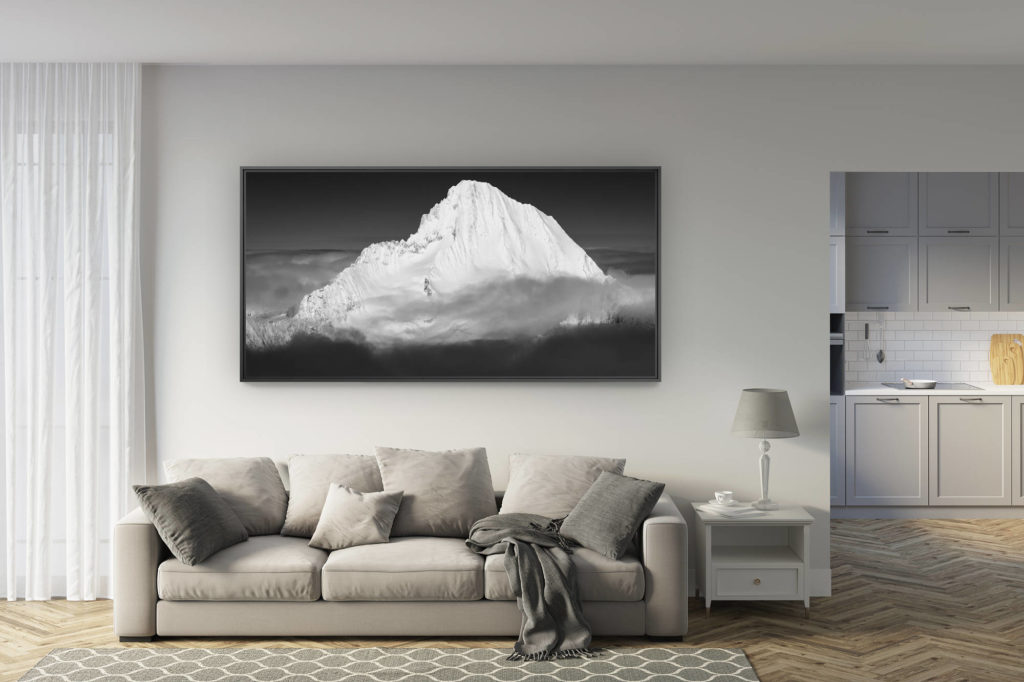 déco salon rénové - tendance photo montagne grand format - Photo de montagne noir et blanc - Bietschhorn sommet du valais avec neige