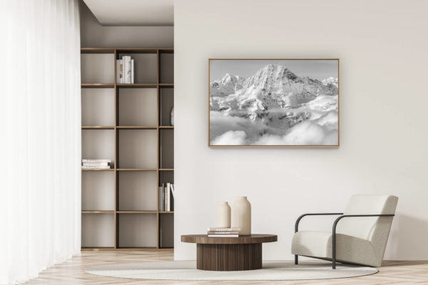 décoration appartement moderne - art déco design - Grindelwald - Breithorn - image de montagne noir et blanc avec le sommet du massif montagneux dans une mer de nuage