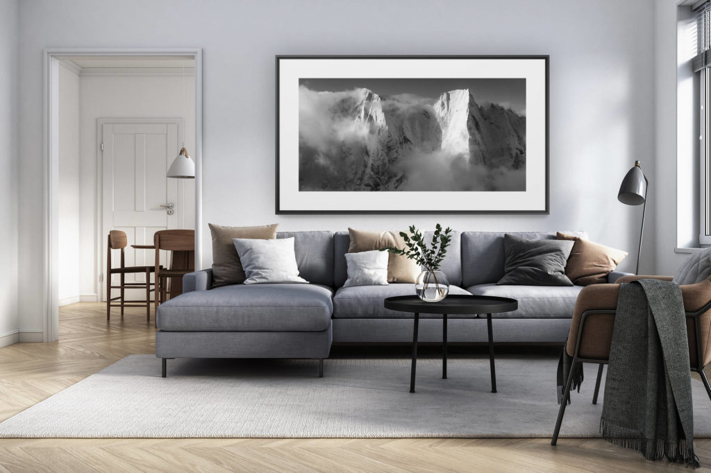 Innendekoration renoviertes Wohnzimmer Schweiz - Alpen Panorama Foto Grossformat - Panorama Foto Cengalo - Badile - Bild Berg Alpen