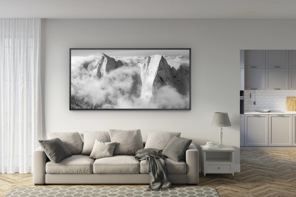 déco salon rénové - tendance photo montagne grand format - vue panoramique montagne Cengalo - panorama montagne suisse Badile