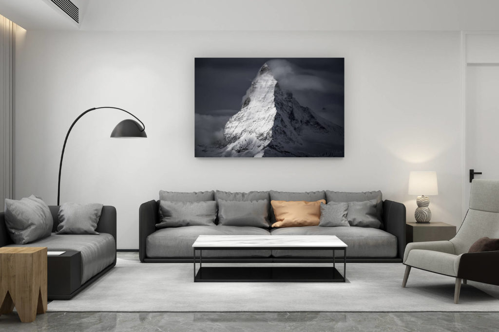 zeitgenössische schweizer wohnzimmerdekoration - geschenk für schweizer bergliebhaber - The Matterhorn matterhorn - foto berg in einem wolkenrauch unter sonnenstrahlen -.
