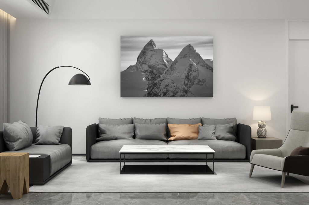 décoration salon contemporain suisse - cadeau amoureux de montagne suisse - mont Cervin Zermatt - Image noir et blanc d'un pic de montagne suisse dans les Alpes