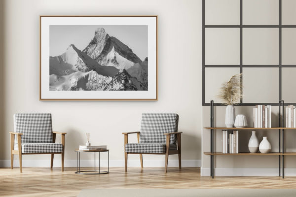 décoration intérieur moderne avec photo de montagne noir et blanc grand format - Cervin val d'Anniviers - photo de montagne en noir et blanc du sommet enneigée de  l'Obergabelhorn