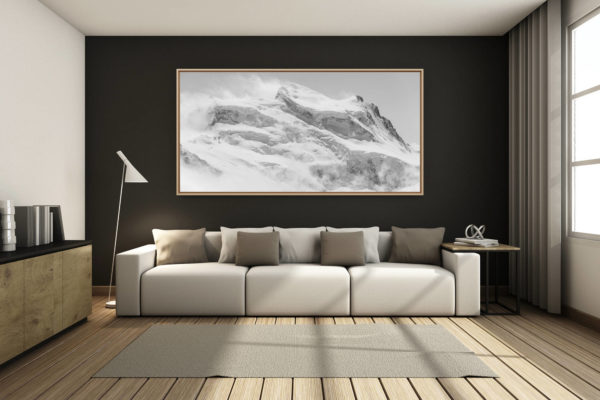 déco salon chalet rénové de montagne - photo montagne grand format -  - vue panoramique Combins - panorama de montagne noir et blanc