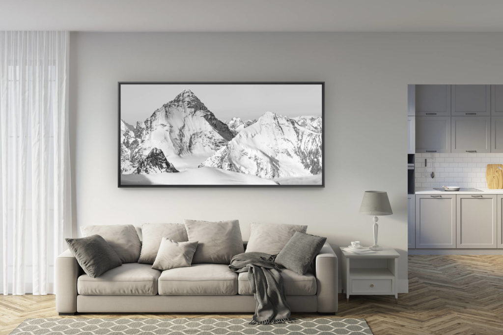 déco salon rénové - tendance photo montagne grand format - Dent Blanche - Grand Cornier - Photo de sommet de montagne Suisse en noir et blanc dans les Alpes depuis le Val d'Anniviers