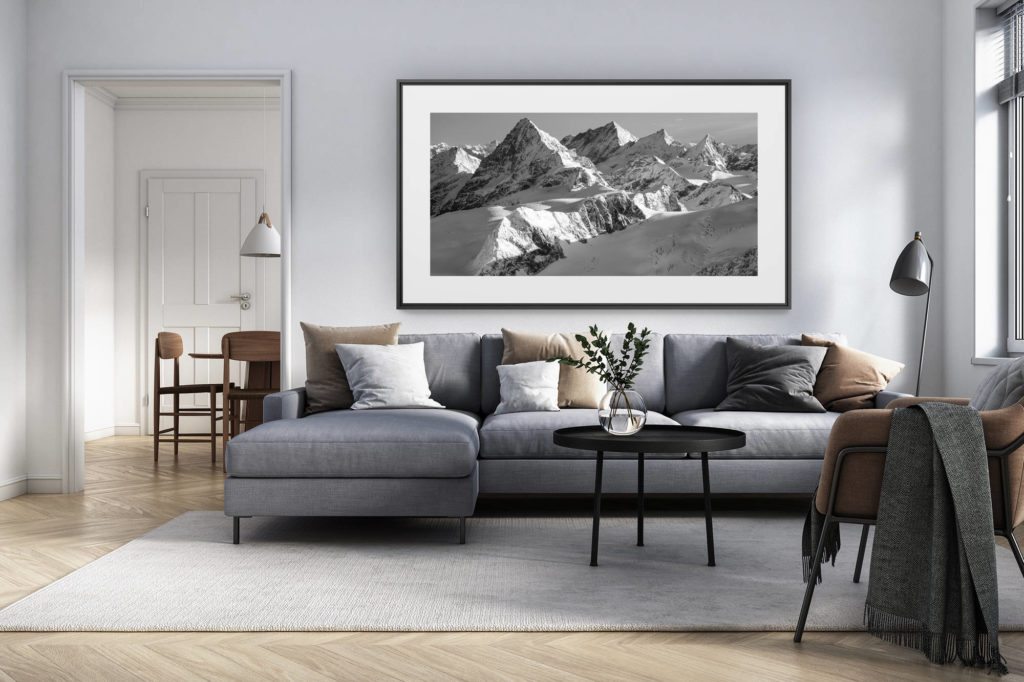 décoration intérieur salon rénové suisse - photo alpes panoramique grand format - Photo de neige en montagne noir et blanc - Tirage photo à encadrer en vue panoramique - photo de montagne à vendre - Dent Blanche - Weisshorn - Zinalrothorn - Obergabelhorn