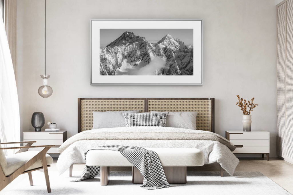 déco chambre chalet suisse rénové - photo panoramique montagne grand format - Dent d'Hérens - Dent Blanche - Tableau photo des montagnes de Zermatt et Crans Montana et montagne en neige dans les Alpes Suisse