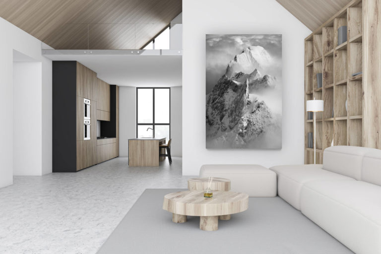 décoration chalet luxueux suisse - photo montagne grand format verticale - décoration murale design - photo montagne noir et blanc - montagne en hiver - photo montagne enneigée - dent du géant - grandes jorasses