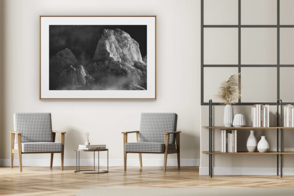 décoration intérieur moderne avec photo de montagne noir et blanc grand format - Dents de Morcles - images de neige en montagne en hiver après une tempête dans les Alpes Valaisannes