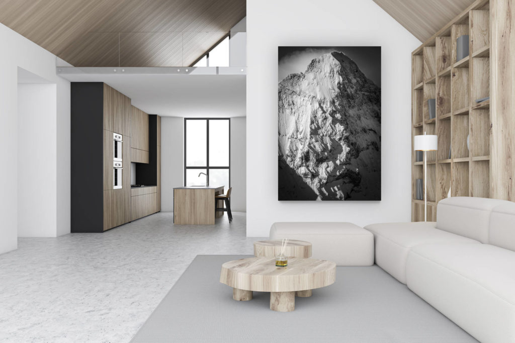 décoration chalet luxueux suisse - photo montagne grand format verticale - décoration murale design - Photo Eiger noir et blanc face nord