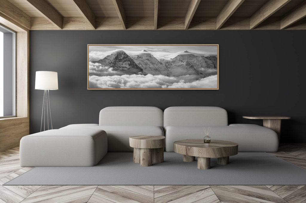 décoration salon chalet moderne - intérieur petit chalet suisse - photo montagne noir et blanc grand format - Eiger - Monch - Jungfrau - Mer de nuage sur les Sommets des Alpes et le massif montagneux Bernois en Suisses