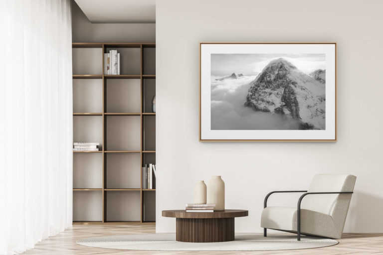 déco tendance salon moderne - photo montagne noir et blanc grand format - Eiger Grindelwald - image montagne enneigée en noir et blanc - Photo montagne dans la brume