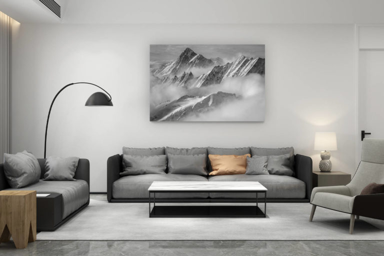 décoration salon contemporain suisse - cadeau amoureux de montagne suisse - Finsteraarhorn - sommet des alpes bernoises en noir et blanc