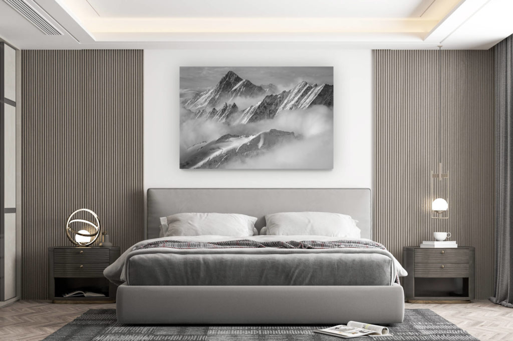 décoration murale chambre design - achat photo de montagne grand format - Finsteraarhorn - sommet des alpes bernoises en noir et blanc