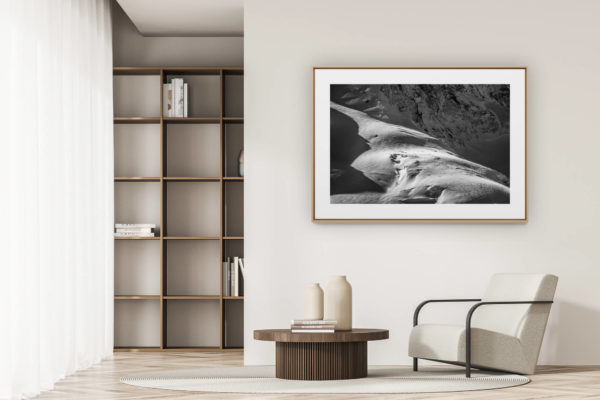 déco tendance salon moderne - photo montagne noir et blanc grand format - Photo d'alpinisme avec alpinistes dans un glacier des alpes Valaisannes de Zermatt en noir et blanc - Pointe Dufour