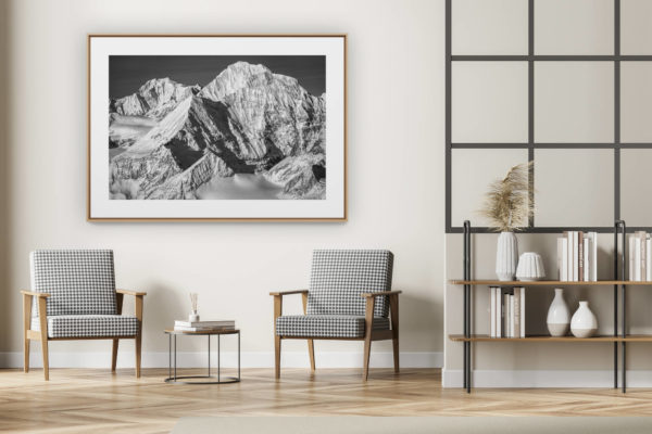 décoration intérieur moderne avec photo de montagne noir et blanc grand format - Grand Combin Himalaya- photo massif mont blanc noir et blanc après une tempête de neige en montagne