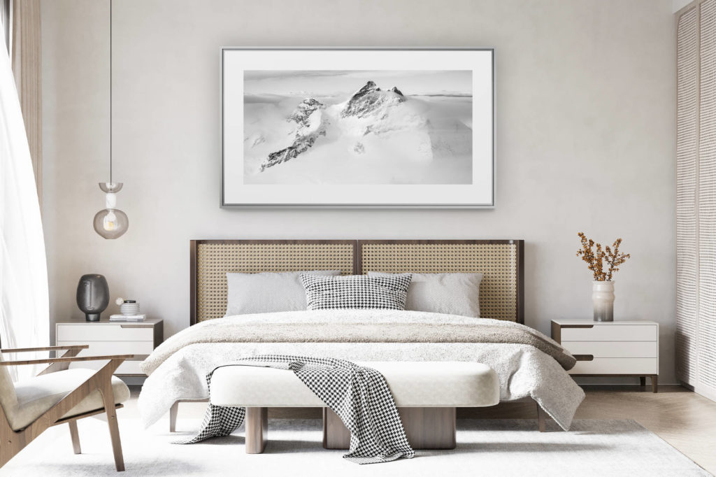 déco chambre chalet suisse rénové - photo panoramique montagne grand format - panorama montagne Mont Blanc - photo panoramique montagne Jungfrau