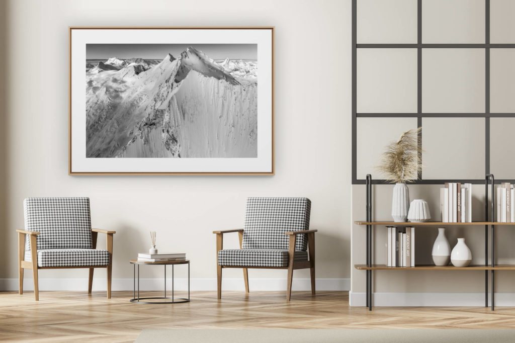 décoration intérieur moderne avec photo de montagne noir et blanc grand format - Dom des Mischabels et Lenzspitze - image paysage montagne neige Monte Rosa - Mont Cervin
