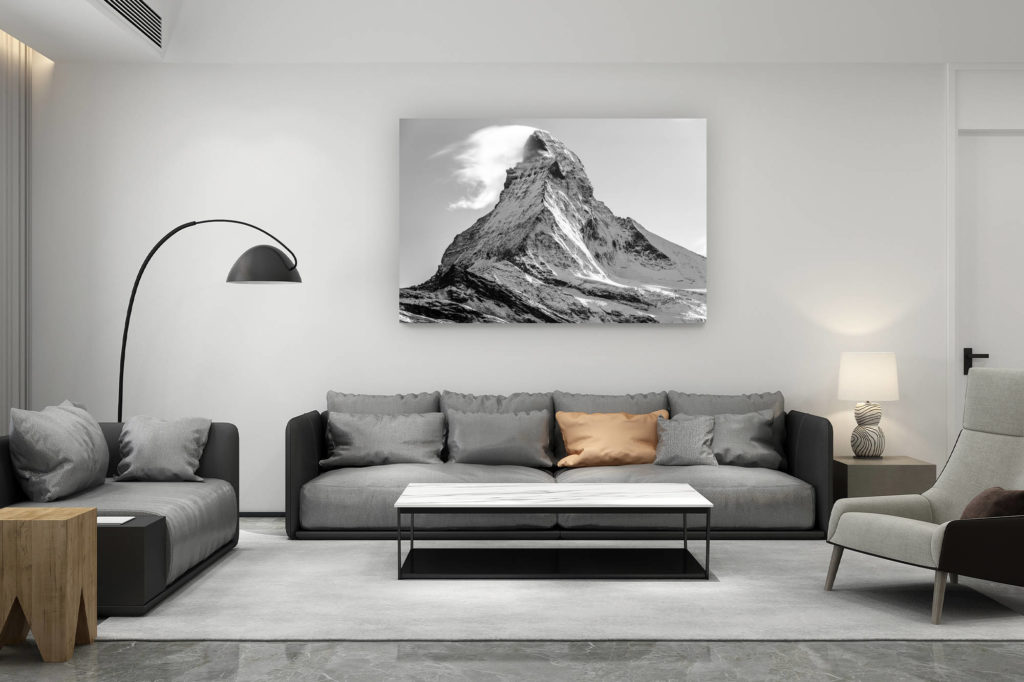 décoration salon contemporain suisse - cadeau amoureux de montagne suisse - Pic du sommet du Matterhorn en fumée dans les nuages - Mont Cervin -  Zermatt - Montagne suisse en neige dans le canton du Valais