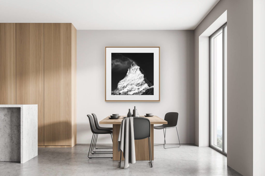 décoration moderne cuisine rénovée chalet suisse - photo de montagne - Mont Cervin photo noir et blanc vu depuis Schwarzsee