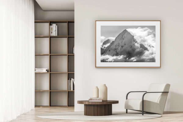 déco tendance salon moderne - photo montagne noir et blanc grand format - Monch - image de brouillard en montagne suisse dans une mer de nuages en noir et blanc