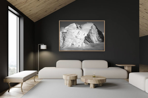 décoration chalet suisse - intérieur chalet suisse - photo montagne grand format - Monch - Eiger - Jungfrau - Mer de nuage au sommet d'une montagne des Alpes Suisses en noir et blanc  - grindelwald