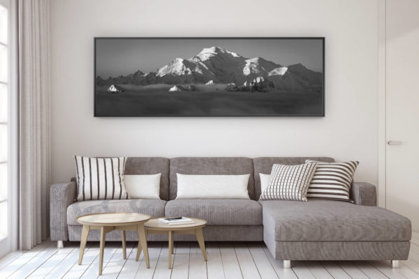 décoration murale design salon moderne - photo montagne grand format - panoramique massif du Mont-Blanc - photo noir et blanc - montagne au dessus de la mer de nuages