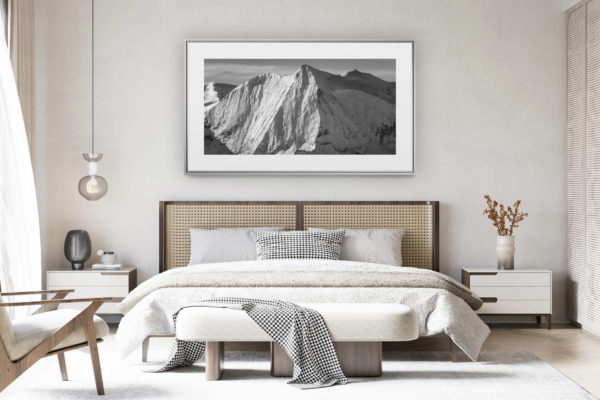 déco chambre chalet suisse rénové - photo panoramique montagne grand format - Mont Blanc de Cheilon - Photo encadrée d'un panorama montagne noir et blanc