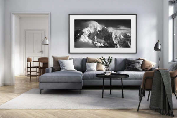 décoration intérieur salon rénové suisse - photo alpes panoramique grand format - photo panorama mont blanc Piz Badile courmayeur - Mer de nuage et brouillard de montagne en noir et blanc dans les Alpes