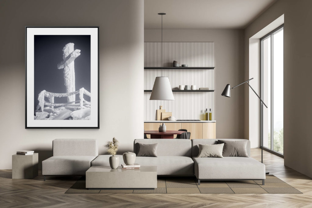 déco tendance salon moderne - photo montagne noir et blanc grand format - Mont Fort dans les Alpes Valaisannes de Suisse - croix de montagne sous la neige à Crans Montana - Verbier