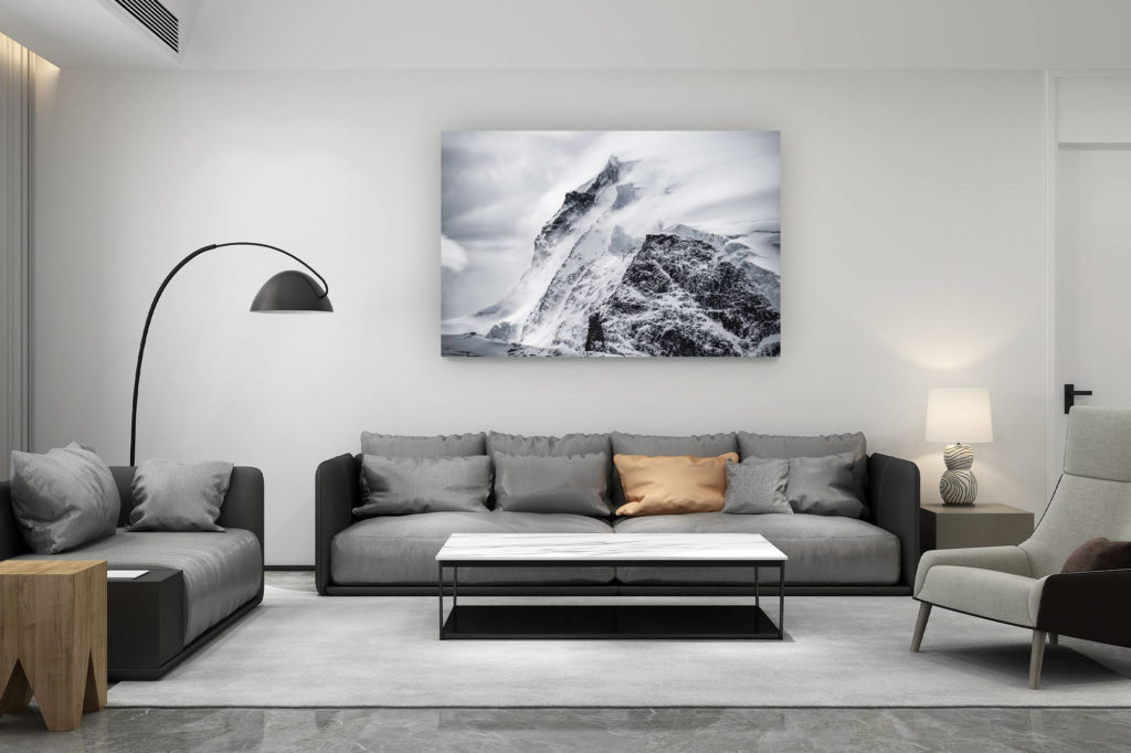 décoration salon contemporain suisse - cadeau amoureux de montagne suisse - Monte Rosa - Sommet du Mont Rose enneigé dans une mer de nuage et de brouillard l'hiver - Vue sur le séracs de la face Est du Massif du Mont Rose