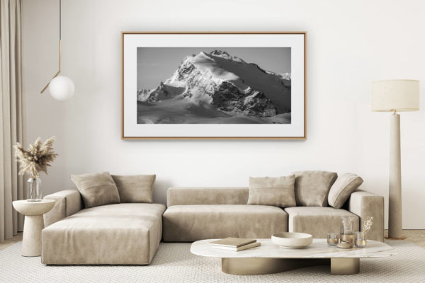 décoration salon clair rénové - photo montagne grand format - Mont Rose - Image paysage de montagne du massif montagneux en neige  du Monte Rosa en noir et blanc