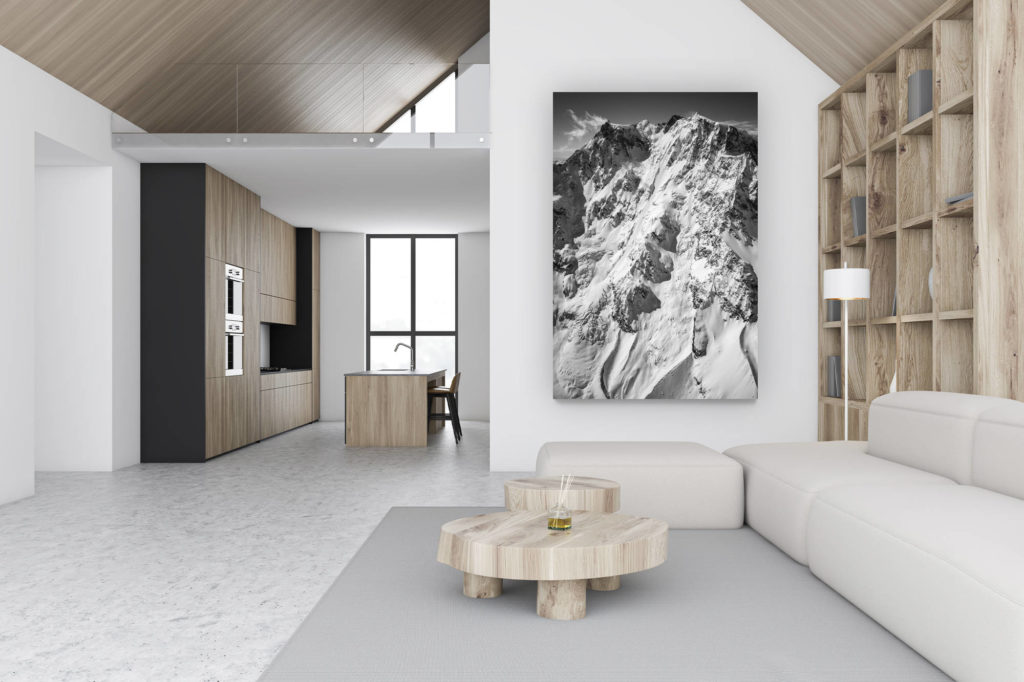 décoration chalet luxueux suisse - photo montagne grand format verticale - décoration murale design - Mont rose - Monte Rosa en noir et blanc après une tempête de neige