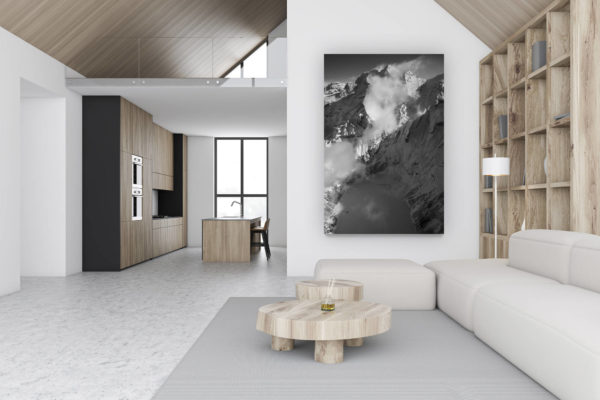 décoration chalet luxueux suisse - photo montagne grand format verticale - décoration murale design - Oeschinensee - Montagne hiver photo - Encadrer une photo de montagne noir et blanc pour un chalet