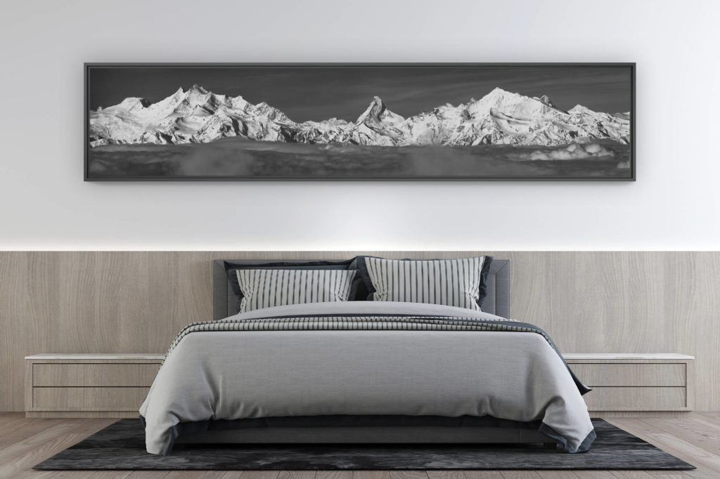 photo de montagne grand format  - décoration intérieur chambre moderne - Panorama des montagnes suisses de Zermatt et Saas Fee et dans les Alpes du Valais en noir et blanc