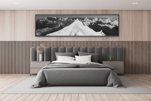 photo montagne noir et blanc - décoration chambre adulte - décoration chalet de montagne - Photo panoramique noir et blanc d'une mer de nuage en montagne dans la vallée de Zermatt Val d'Anniviers