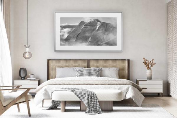 déco chambre chalet suisse rénové - photo panoramique montagne grand format - Piz Palu - sommet des alpes suisses en noir et blanc