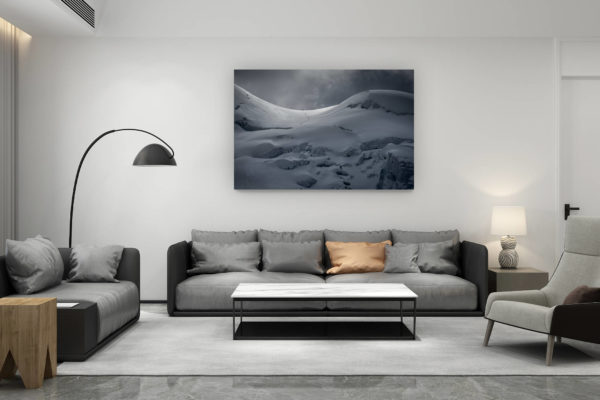 décoration salon contemporain suisse - cadeau amoureux de montagne suisse - Rimpfishhorn - Image de la montagne en hiver - Alpinistes en montagne avant une tempête de neige