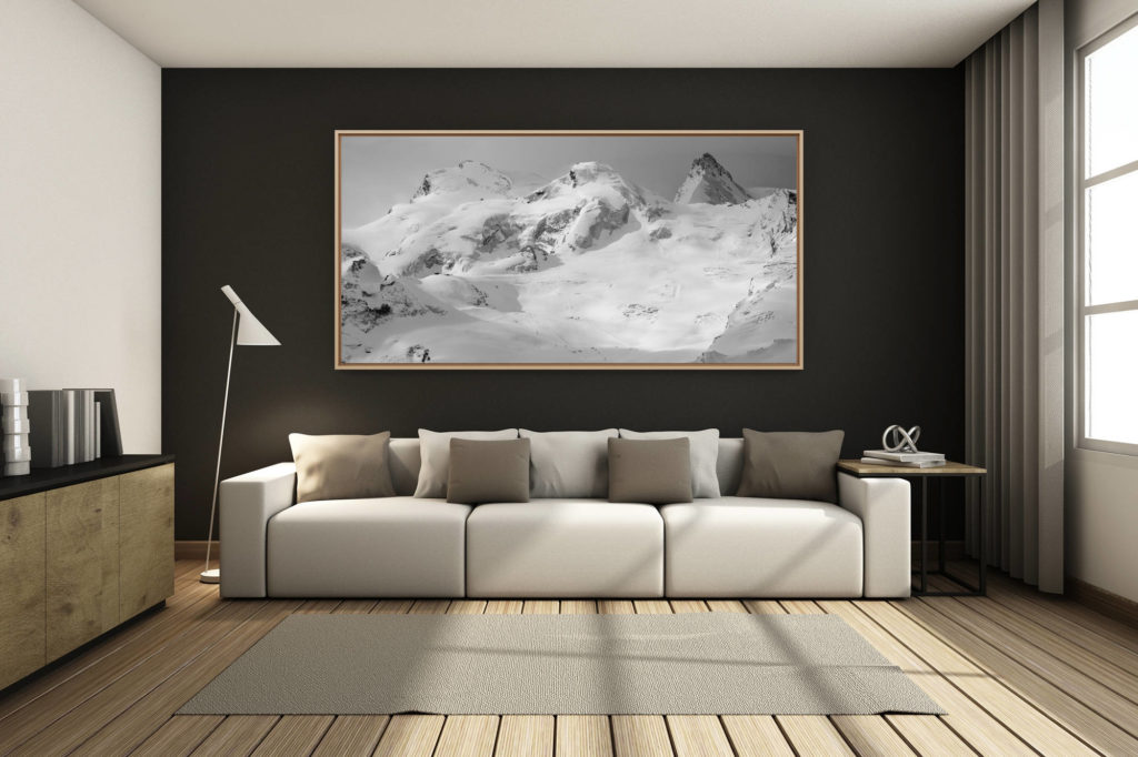déco salon chalet rénové de montagne - photo montagne grand format -  - Strahlhorn - Rimpfischhorn - Allalinhorn - image paysage montagne en noir et blanc - encadrement photo caisse américaine