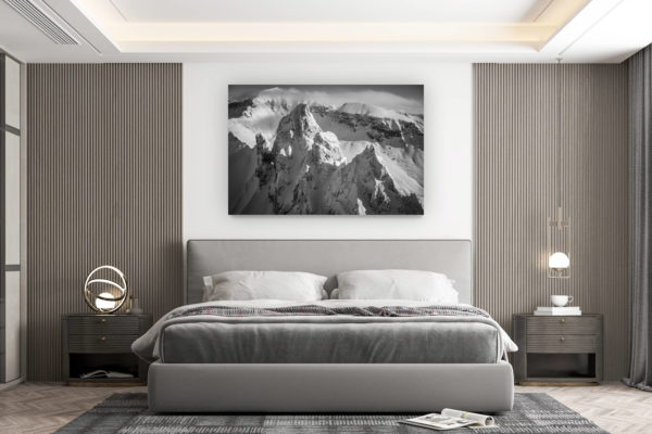 décoration murale chambre design - achat photo de montagne grand format - Portrait des Tschingelhörner de Flims - Vue sur les sommets caractéristiques des Tschingelhörner au dessus de Flims après une tempète de neige - Photo noir et blanc des Tschingelhörner de Flims
