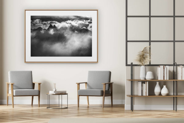 décoration intérieur moderne avec photo de montagne noir et blanc grand format -