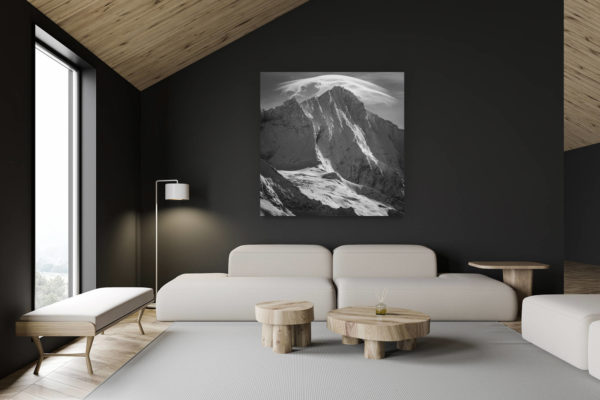 architecte intérieur rénovation chalet suisse - photo montagne grand format - Weisshorn noir et blanc - Photo Crans Montana et Val d'anniviers sous un nuage lenticulaire