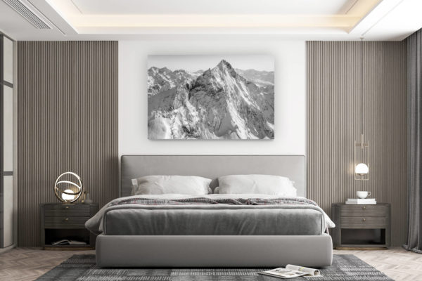 décoration murale chambre design - achat photo de montagne grand format - Belle photo montagne noir et blanc du Weisshorn - Vue sur la face Ouest du Weisshorn après une tempète hivernale