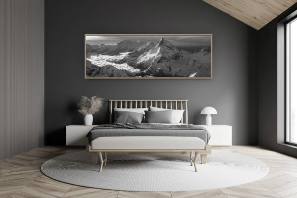 décoration chambre adulte moderne dans petit chalet suisse- photo montagne grand format - Zermatt panorama montagne Suisse - Encadrement photo des Alpes en noir et blanc